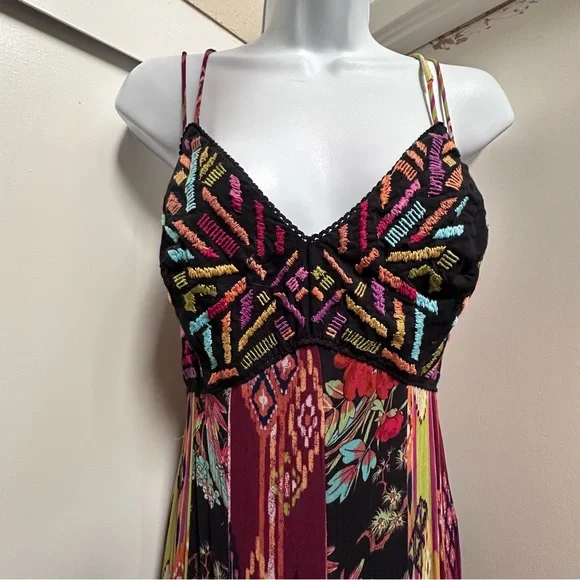 Anthropologie Embroidered Flowy Maxi Dress - Picture 3 of 8